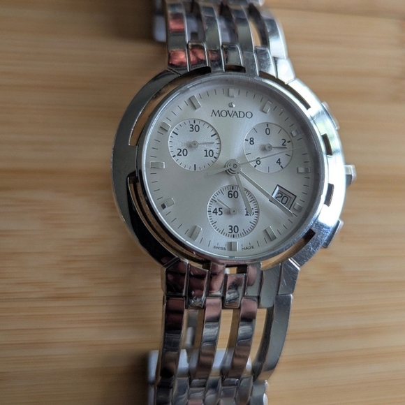 Movado Silver Chronograph Men's Watch - Picture 1 of 12